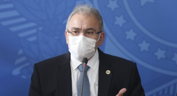 Brasil aplica mais de 2,56 milhões de doses de vacina em 24 horas